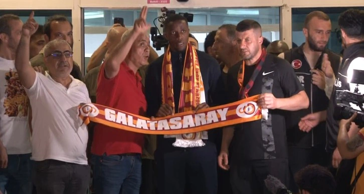 Galatasaray, Zaha ile 3 yıllık sözleşme imzaladı