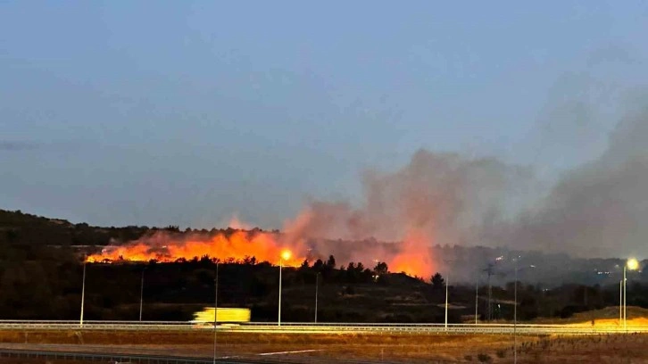 Gelibolu’da askeri alandaki yangın kısmen kontrol altına alındı