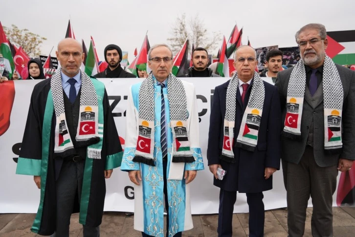 GİBTÜ’de, İsrail’in Gazze’ye saldırılarına sessiz protesto