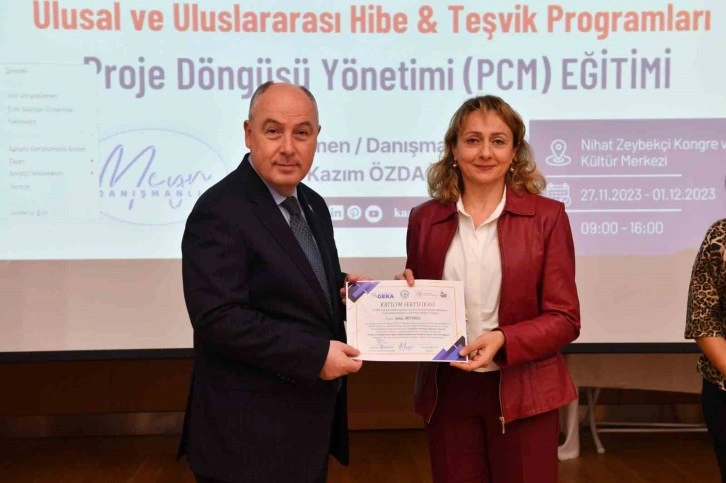 Güçlenen Esnafıyla Büyüyen Denizli projesi sertifika töreniyle sona erdi