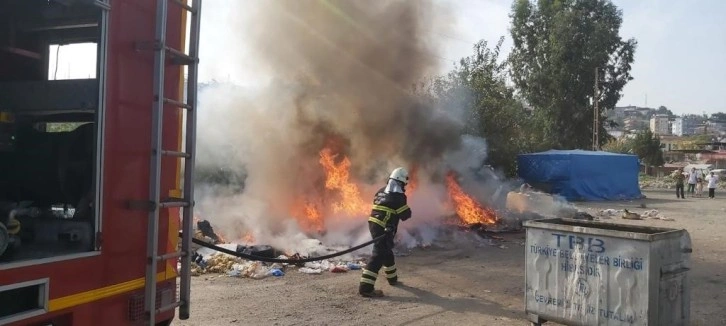 İskenderun ilçesi sanayi sitesinde çöp yangını