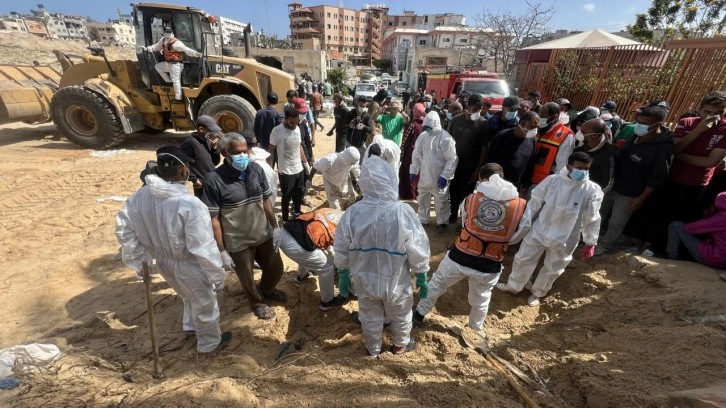 İsrail baskınında Nasır Hastanesi'nde bulunan 2 bin Filistinlinin akıbeti bilinmiyor