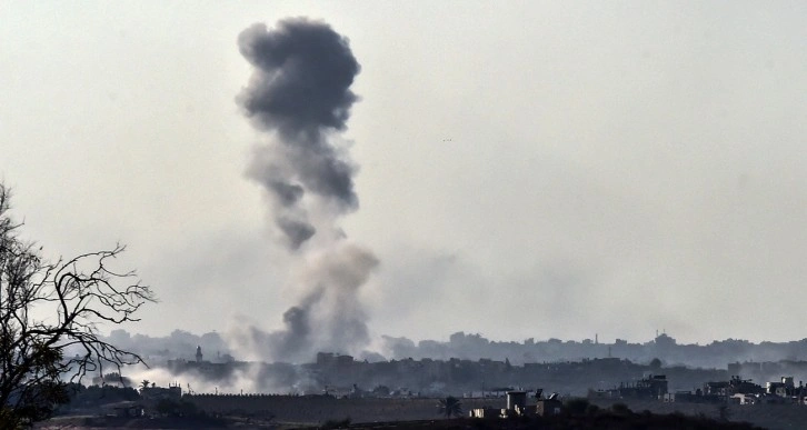 İsrail Gazze’yi aralıksız bombalıyor