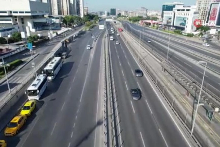 İstanbul'da Kurban Bayramı'nın ilk gününde yollar boş kaldı