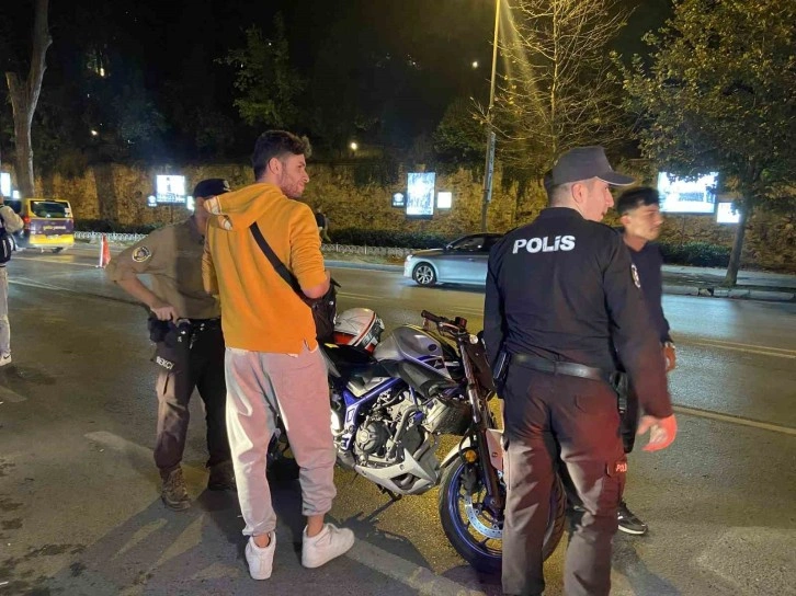 İstanbul’da motosiklet sürücülerine yönelik asayiş uygulaması