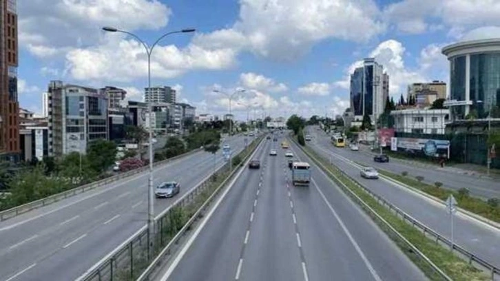 İstanbul'da seçim nedeniyle yollar boş kaldı