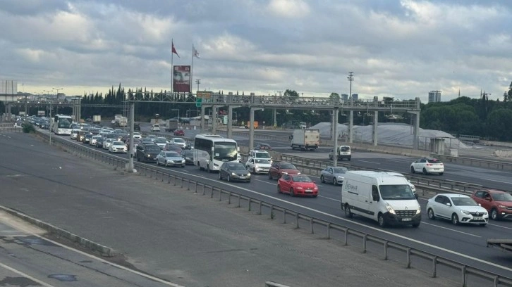 İstanbul'dan kaçış başladı! Yoğunluk arttı