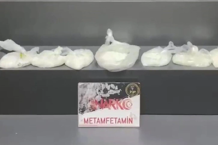 İzmir’de 2 kilo metamfetamin ele geçirildi