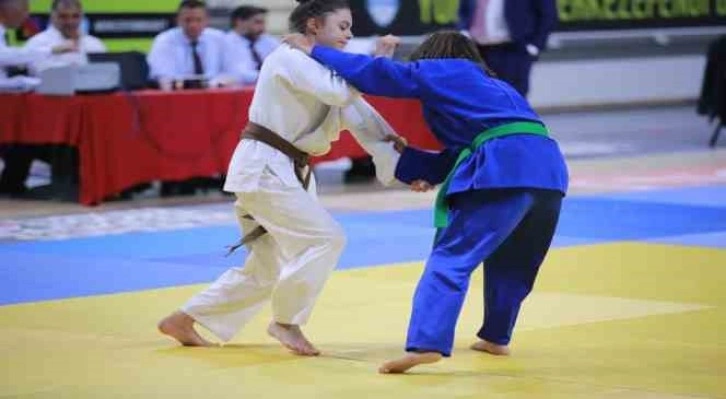 Judoda şampiyonlar belli oldu