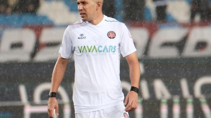 Karagümrük'te Sofiane Feghouli'ye 5 maç ceza