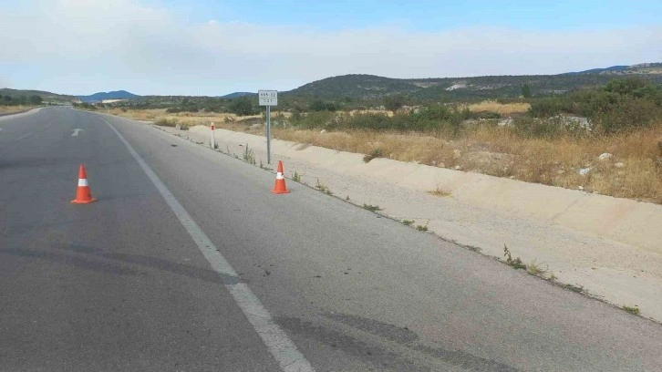 Karayolu yangın dolayısıyla geçici süreliğine ulaşıma kapatıldı