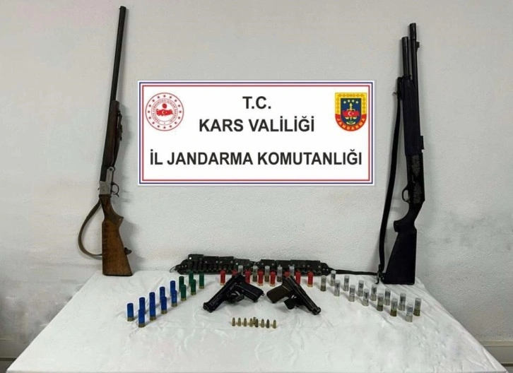 Kars’ta jandarma ruhsatsız silah ele geçirdi