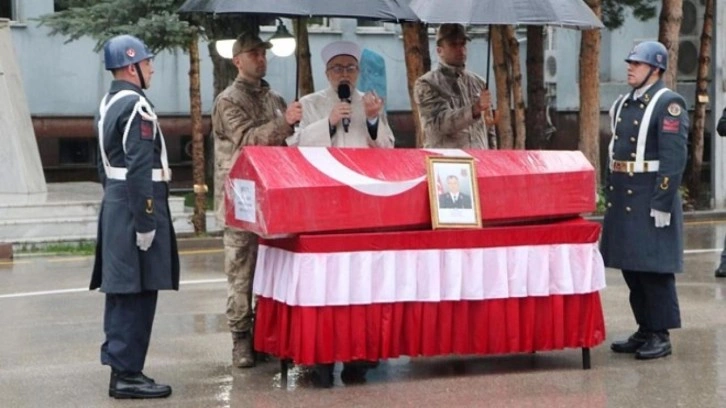 Kavgada atılan taşla yaralanmıştı: 10 ay sonra şehit oldu