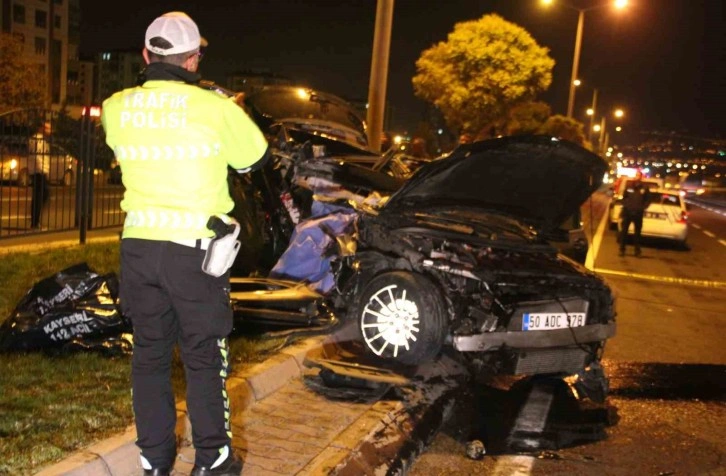 Kayseri’de feci kaza: Tıra arkadan çarpan otomobildeki 1 kişi öldü, 2 kişi yaralandı