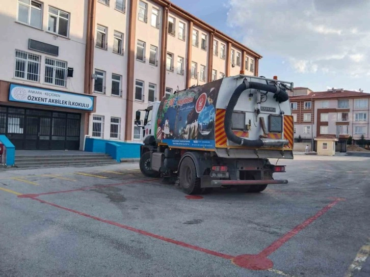 Keçiören’de yeni eğitim dönemi için okullar temizlendi