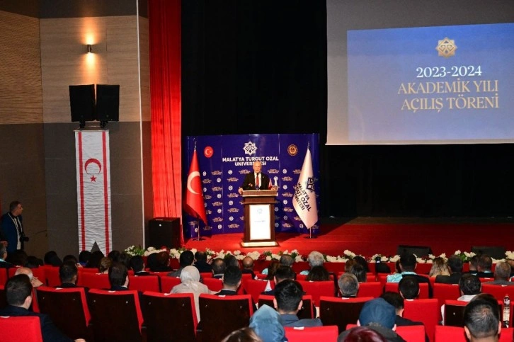 KKTC Meclis Başkanı Töre: “Türk ordusunun adadan çıkmasını asla kabul etmeyiz