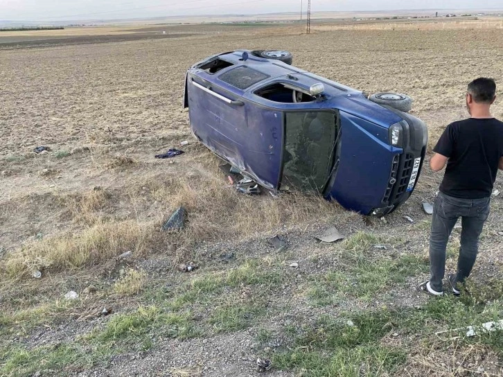 Konya’da lastiği patlayan otomobil takla attı: 3 yaralı