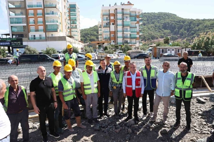 Kumluca Atatürk Stadyumu’nun temeli törenle atıldı