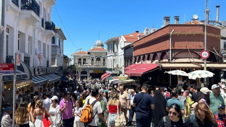 Kurban Bayramı'nın son gününde Adalar'a akın ettiler