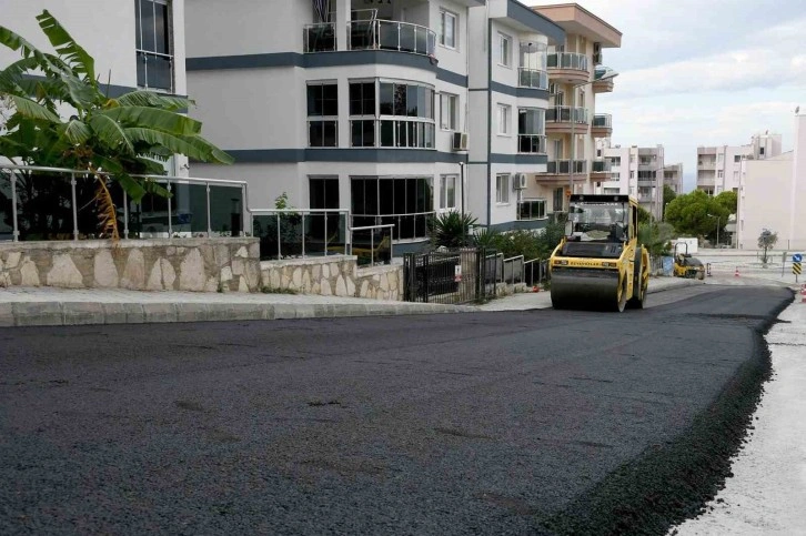 Kuşadası’nda hizmet seferberliği Ege Mahallesi ile sürüyor