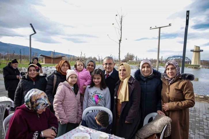 Kütahya Belediye Başkanı Işık 65 yaş üstü vatandaşlarla bir araya geldi