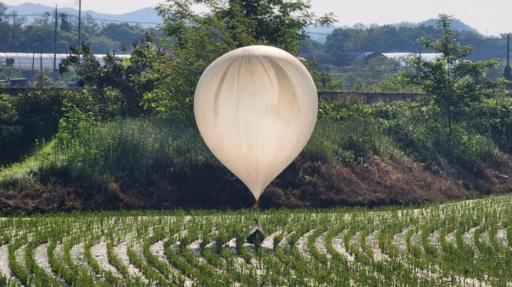 Kuzey Kore, Güney Kore'ye yine "çöp balonu" gönderdi