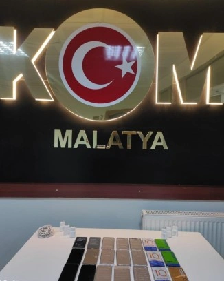 Malatya’da 21 adet kaçak cep telefonu ele geçirildi