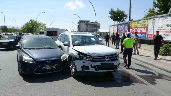 Malatya’da iki arac çarpıştı: 1 yaralı