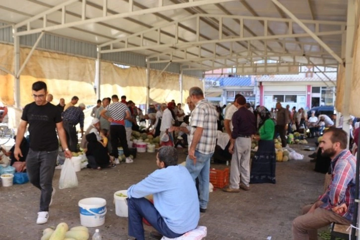 Mardin’de nefes aldıran organik pazar: Domates, patlıcan ve biber 10 lira