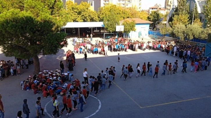 Merkezefendi İlkokulu’nda deprem ve tahliye tatbikatı yapıldı