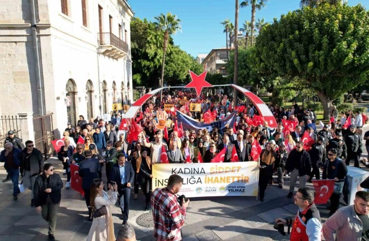 Mersin’de kadına yönelik şiddete karşı farkındalık yürüyüşü