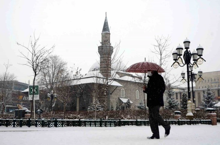 Meteorolojiden kuvvetli kar yağışı uyarısı