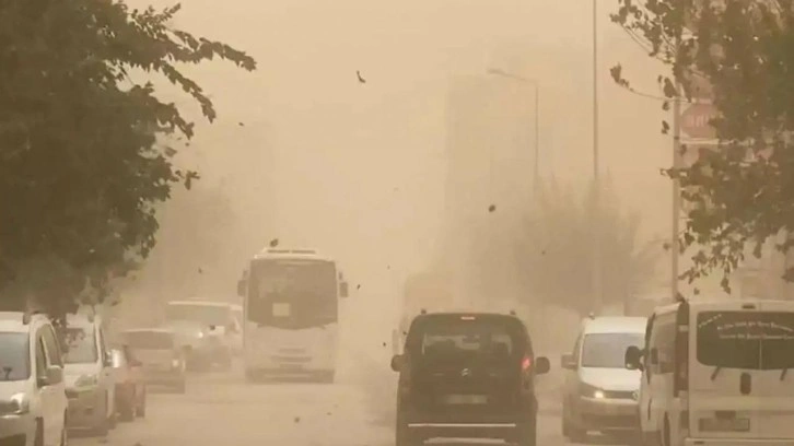 Meteoroloji'den toz taşınımı ve yağmur uyarısı