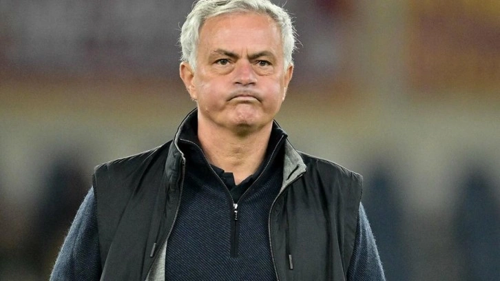 Mourinho ile ilgili flaş açıklama: 1 ay önce görüştük, teklifimize sıcak baktı