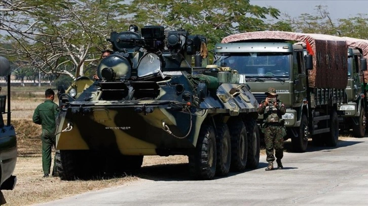 Myanmar'da zorunlu askerlik! "Onbinlerce erkek ortadan kayboldu"