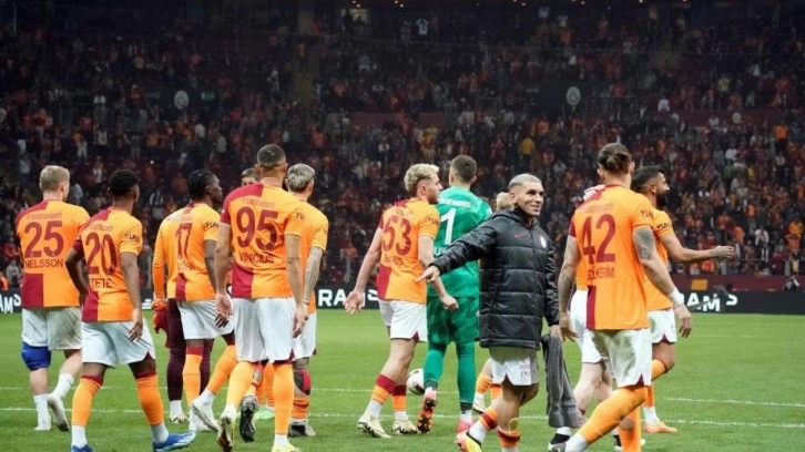 Nefesleri kesen şampiyonluk mücadelesi! İstatistikler Galatasaray diyor