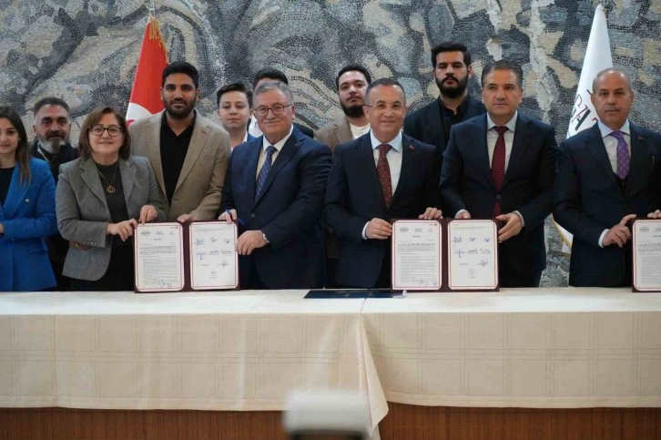 Oğuzeli’nde Cami, Kur’an kursu ve sağlık merkezi yapımı için protokol imzalandı