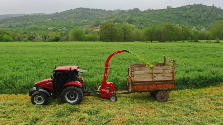 Ordu’da Büyükşehrin tarım makineleri çalışıyor