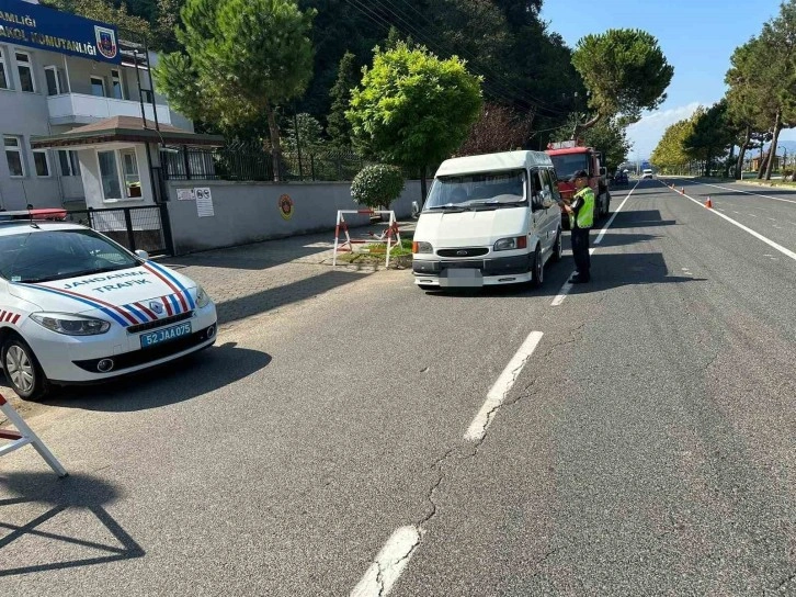 Ordu’da jandarma ekipleri 9 ayda 335 bin araç denetledi