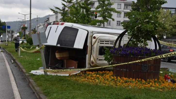 Ordu'da minibüsün devrildi: 1 kişi öldü, 4 kişi yaralandı