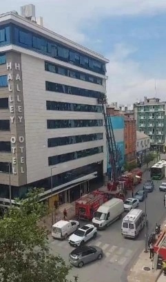 Otelde yangın paniği