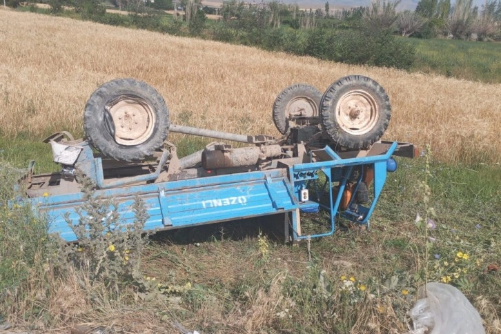 Otomobille patpat çarpıştı, 2 ölü 5 yaralı