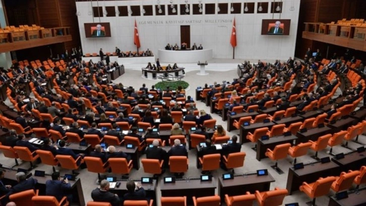 Partilerin bayramlaşma programı belli oldu: CHP'den 15 ziyaret