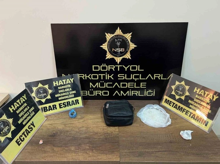 Polis ekipleri uyuşturucu tacirlerine göz açtırmıyor: 3 gözaltı