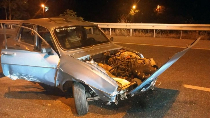 Polisleri peşine taktı, kaza yaptı, kaçtı