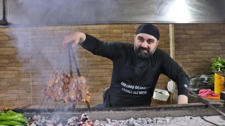 Porsiyonu 300 liradan satılıyor! 3 günde 24 ton tüketildi