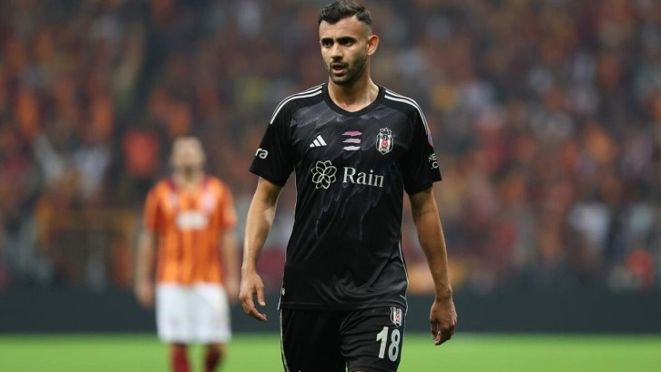 Rachid Ghezzal gözyaşlarıyla veda etti