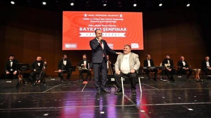 Roman orkestrası çaldı, Başkan Aktaş söyledi