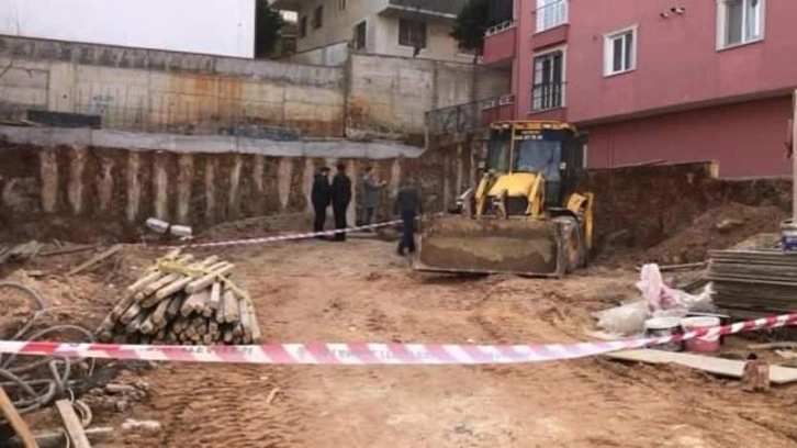 Sancaktepe'de göçük altında kalan işçi hayatını kaybetti