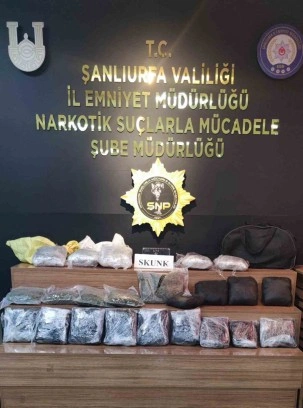 Şanlıurfa’da 15 kilo skunk ele geçirildi